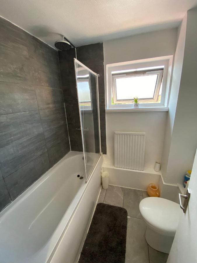 Single And Doubles Rooms Close To Central London Londres Exterior foto